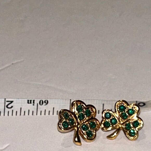 Avon Gold Green Rhinestone Clover Earrings Leaf Shape Set St. Patrick's Day - Picture 6 of 6